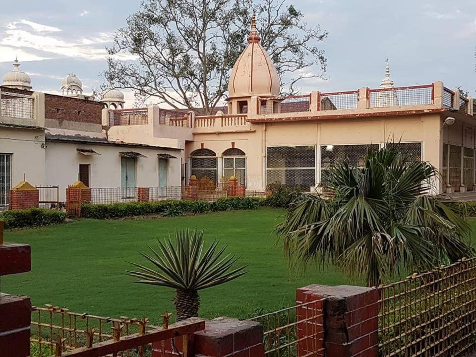 Shree Krishna Bhakti Ashram Ξενοδοχείο Vrindāvan Εξωτερικό φωτογραφία